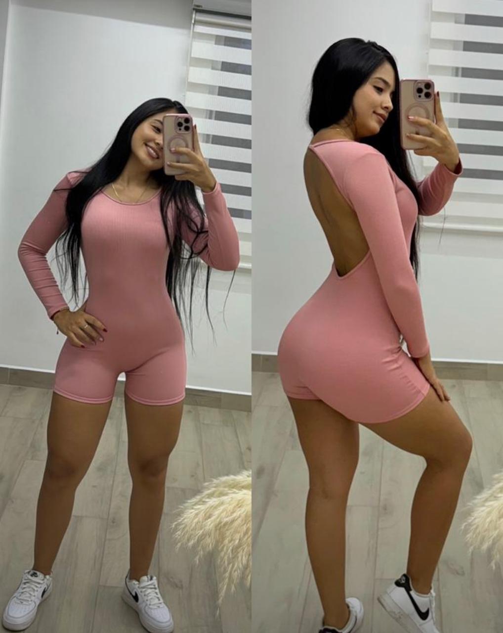 ENTERIZO SEAMLESS CORTO CLEO