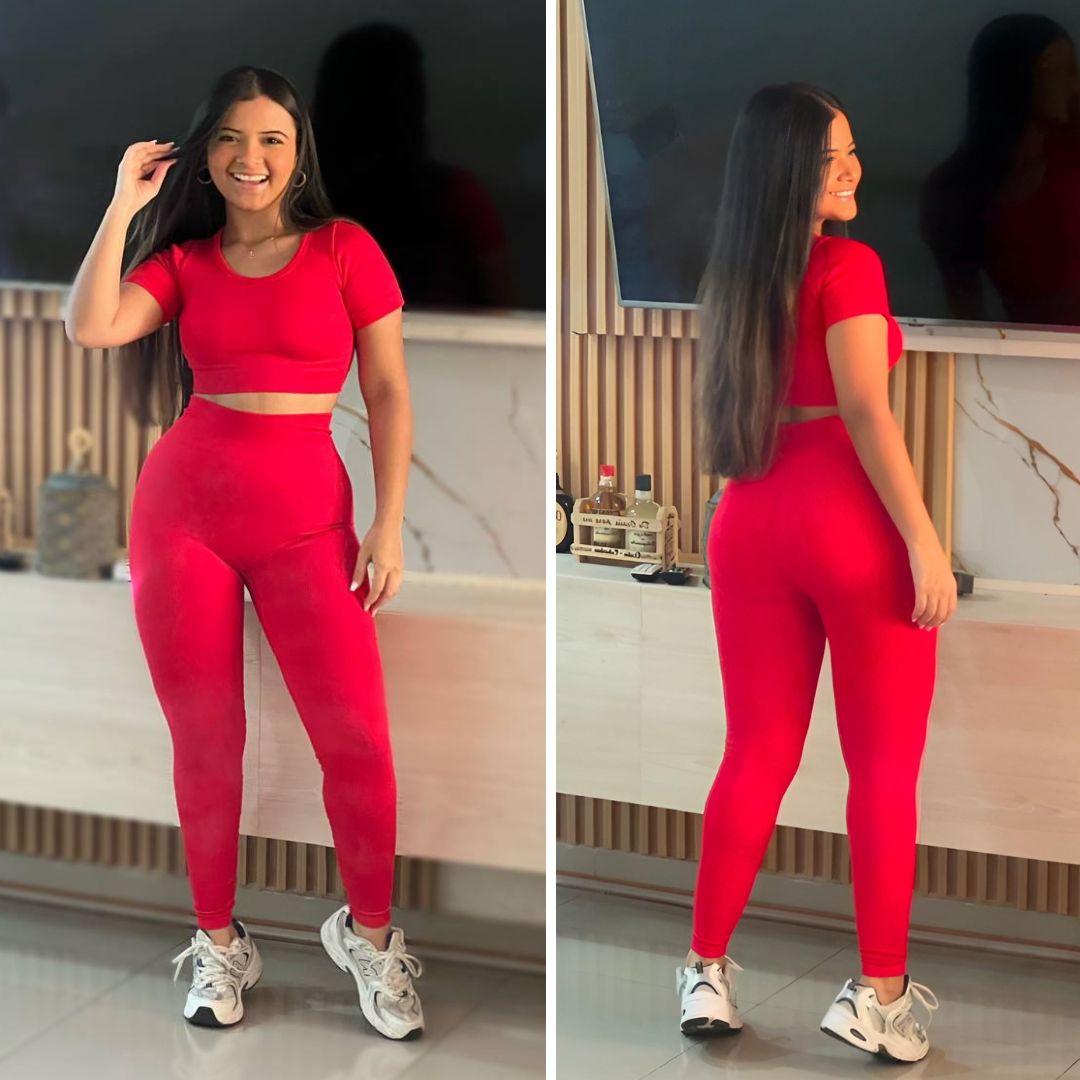 SET SEAMLESS LEGGINS + BLUSA