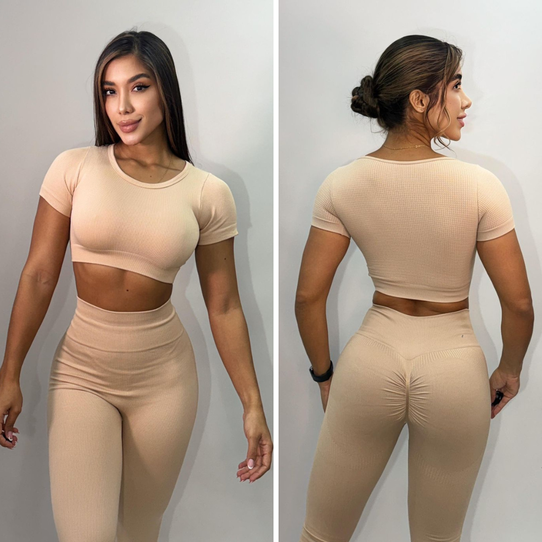 SET SEAMLESS LEGGINS + BLUSA