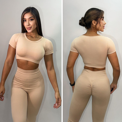 SET SEAMLESS LEGGINS + BLUSA