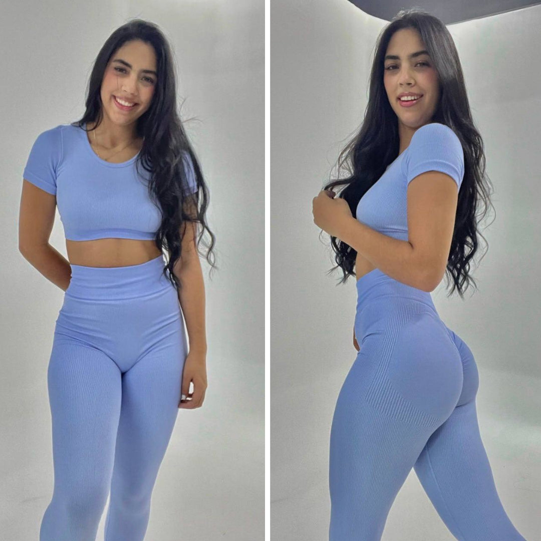 SET SEAMLESS LEGGINS + BLUSA